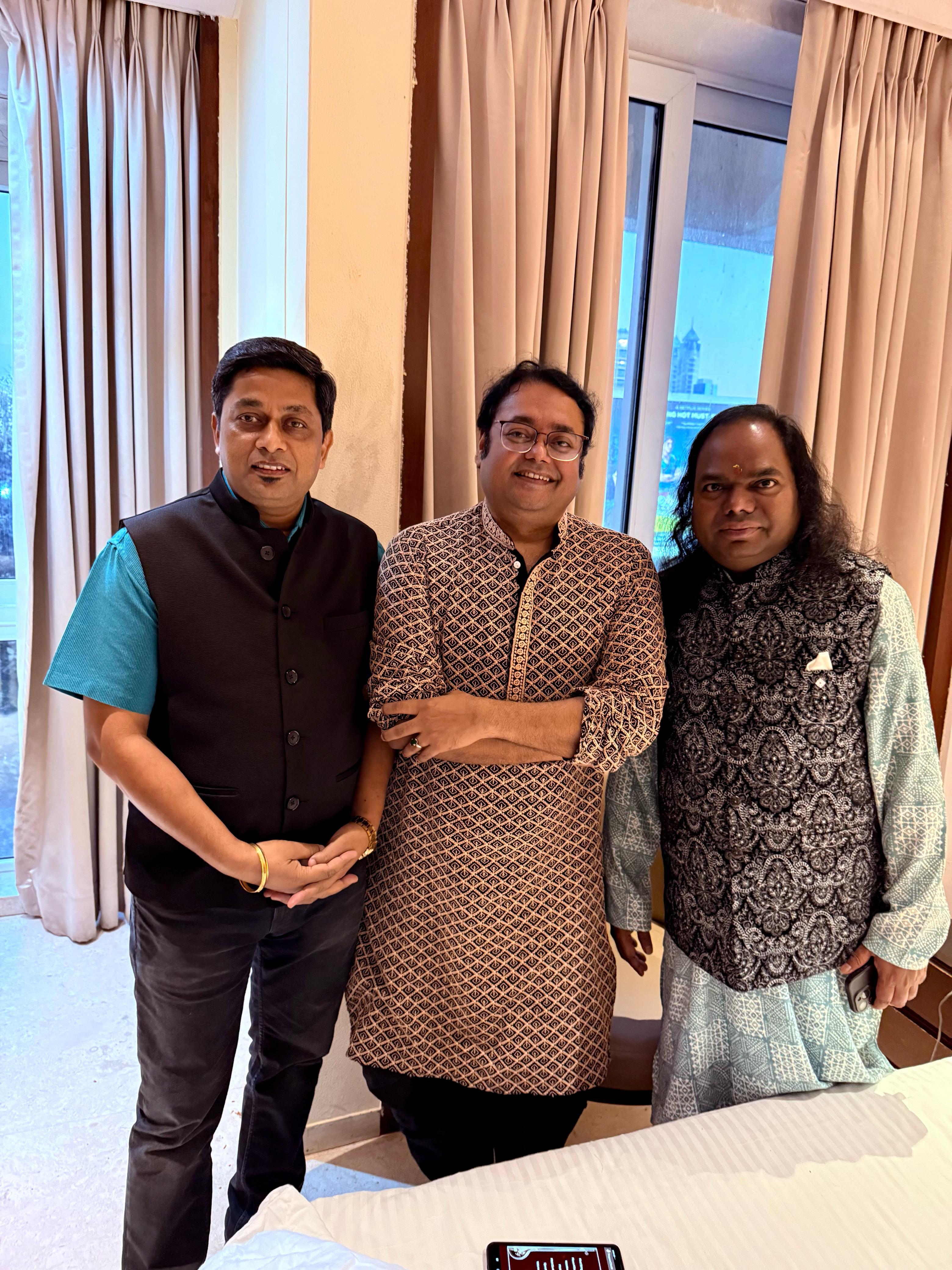 मुकेश गौतम जी का प्रदर्शन 8